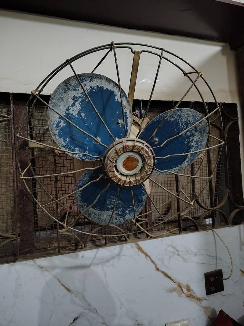 Bracket Fan 1