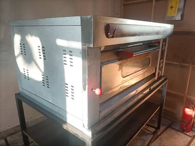 FIRE SALE: ARK Gas Pizza Oven + Stand (Urgent Pick Up Today)