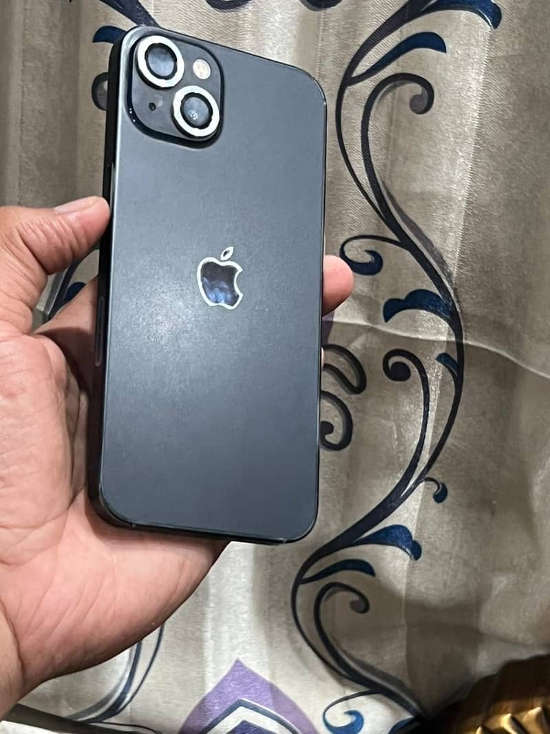 Apple iPhone 13 0