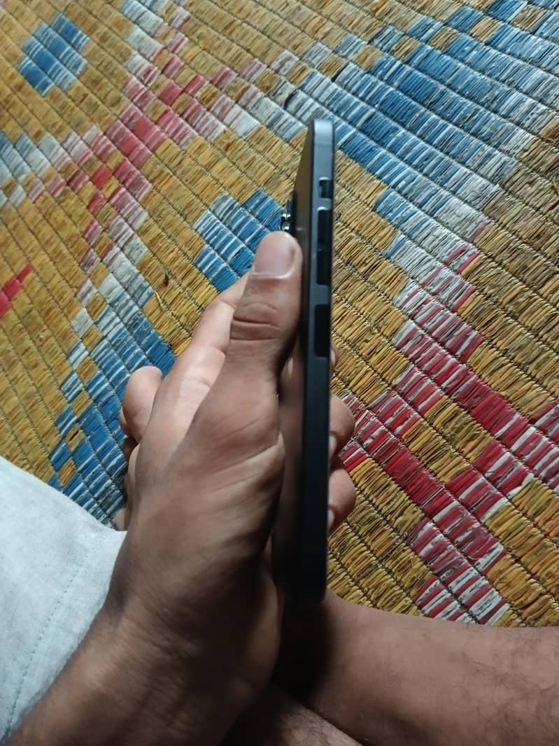 Apple iPhone 15 plus 3