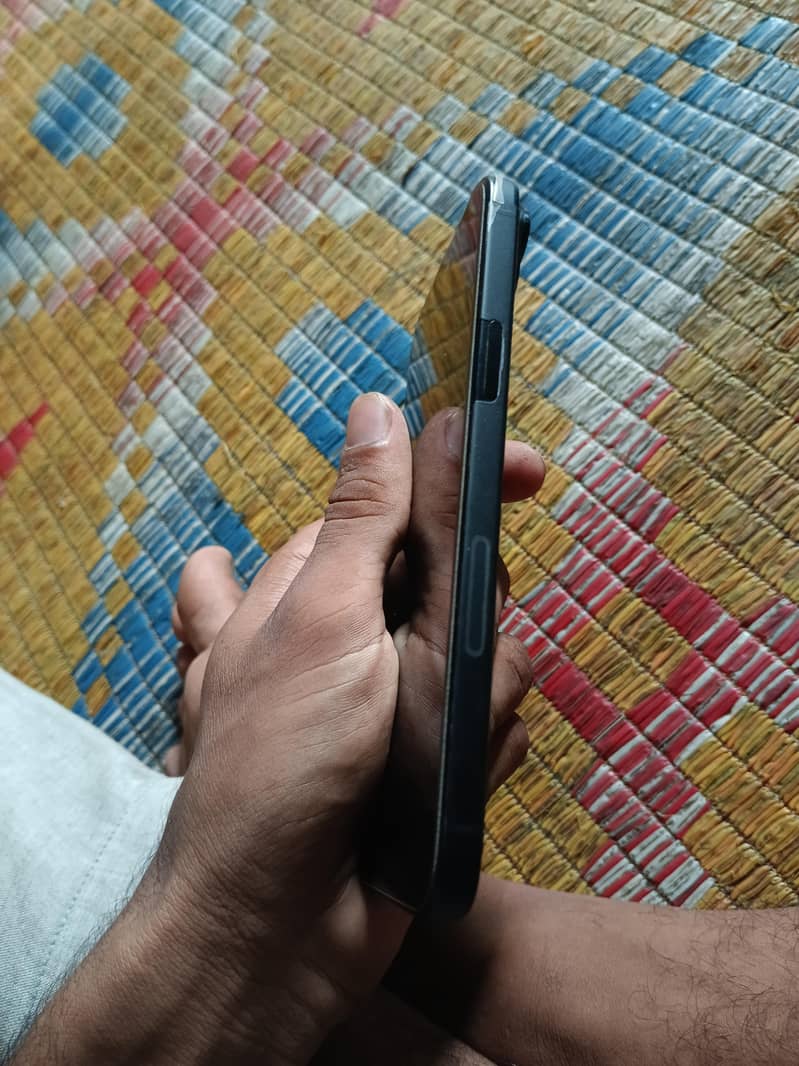 Apple iPhone 15 plus 4