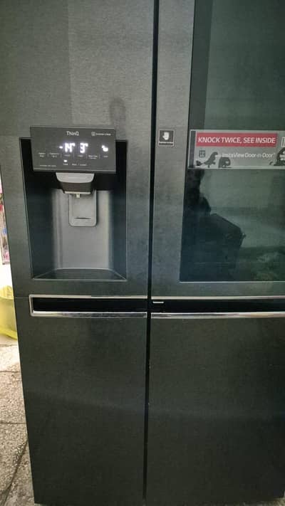 LG Door in Door 4 Door black colour
