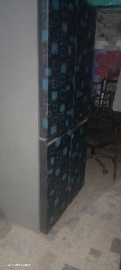 4 door fridge
