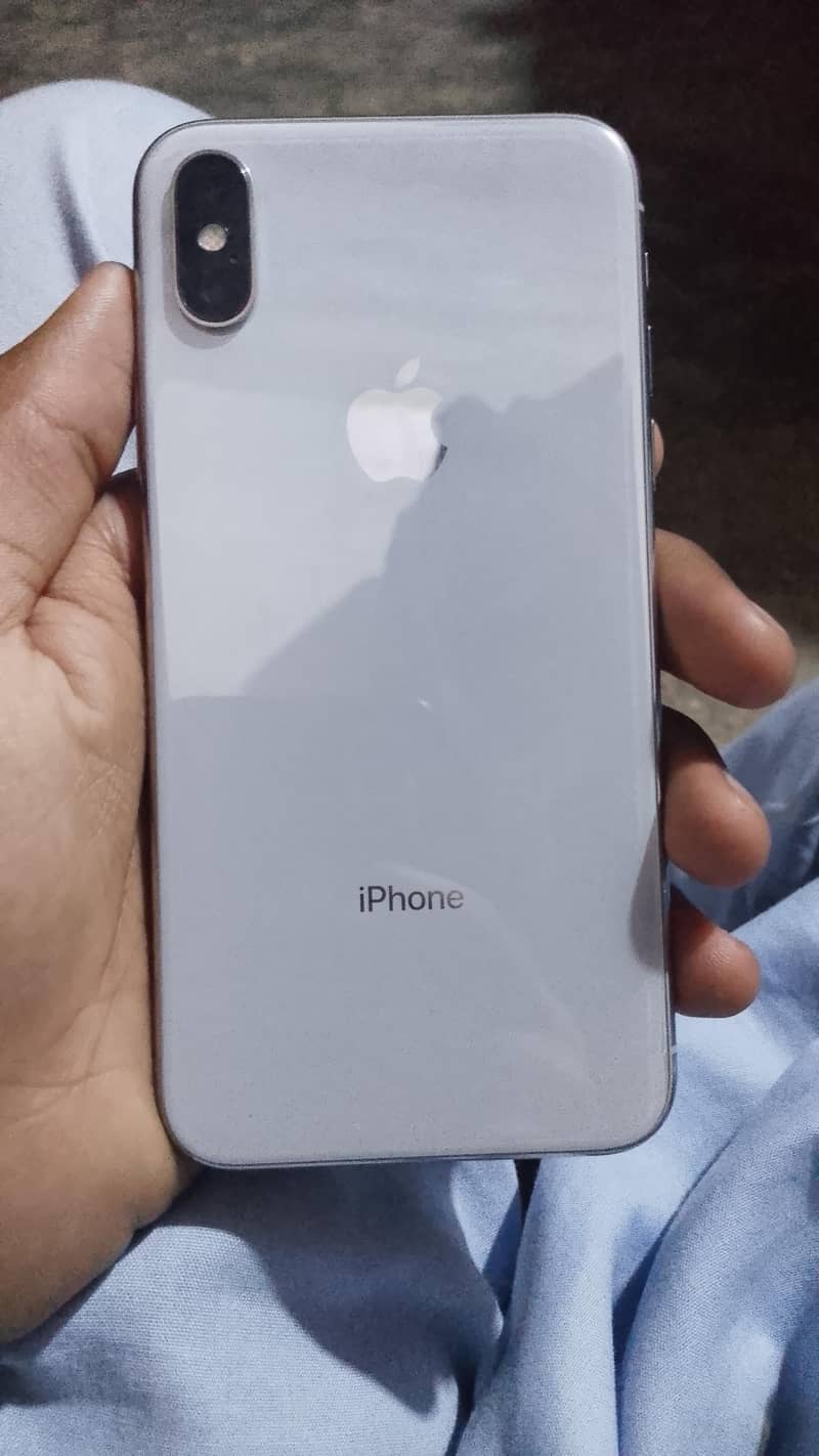Apple iPhone X 3