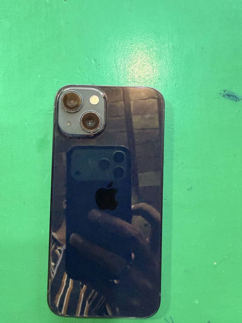 Apple iPhone 13 1