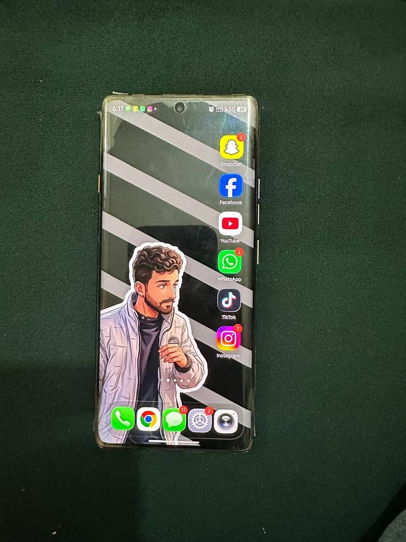 Tecno CAMON 40 Pro 1