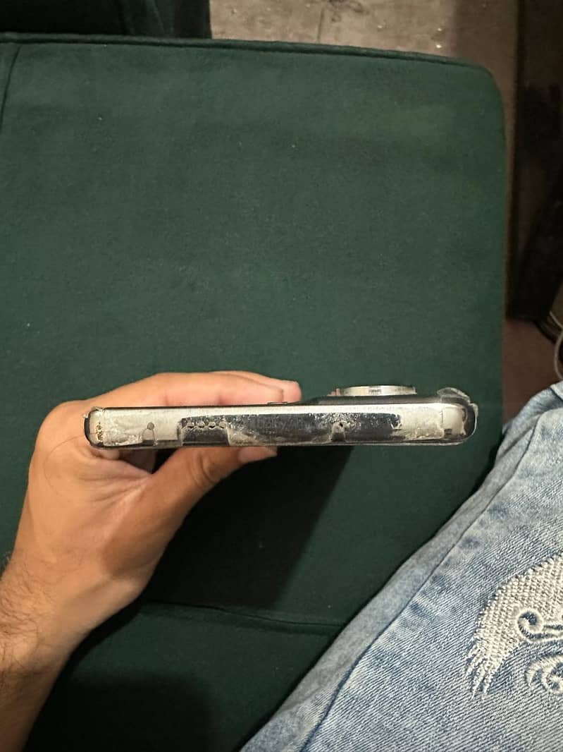 Tecno CAMON 40 Pro 5