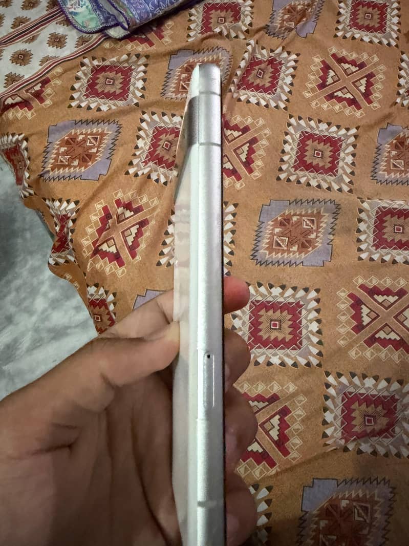 Google Pixel 7a 3