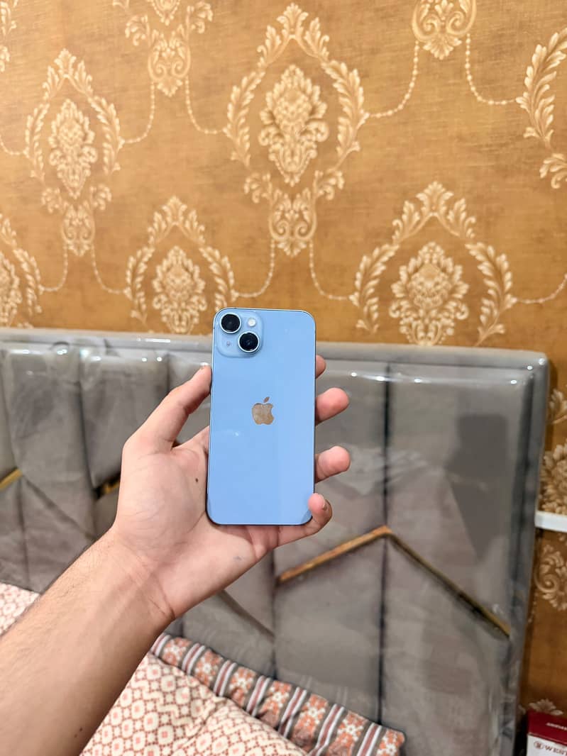Apple iPhone 14 2