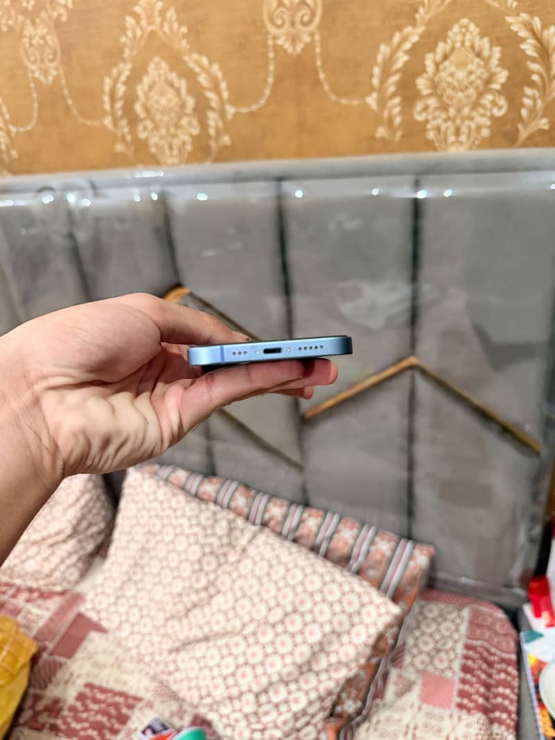 Apple iPhone 14 6