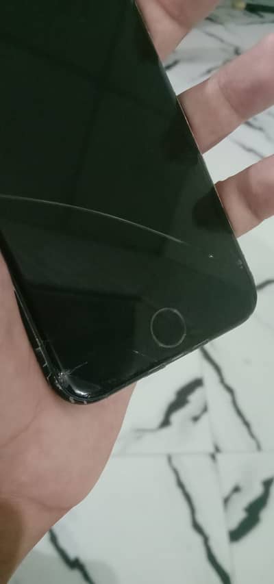 Apple iPhone 7