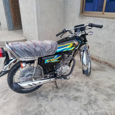 Honda 125  Black 2026 model