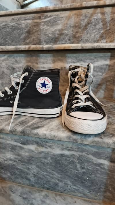 Converse All Stars (Premium Condition) Size 43