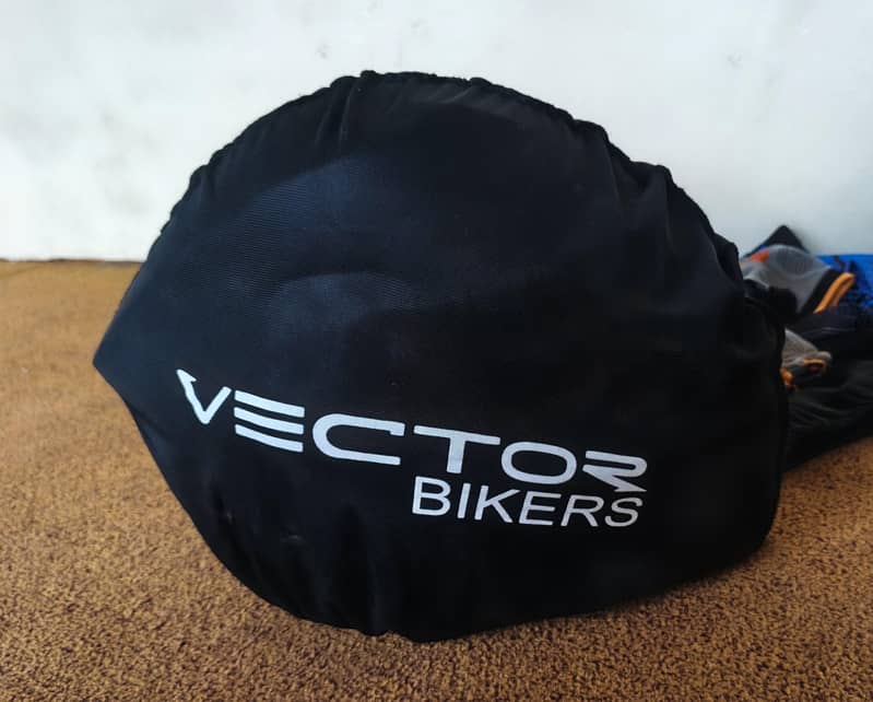 vector Helmet 6