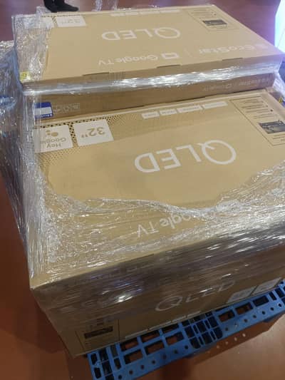 Samsung 32 inch QLED LED tv 4k smart 3 year Warranty