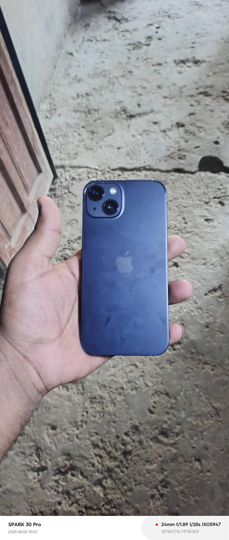 Apple iPhone 13 2