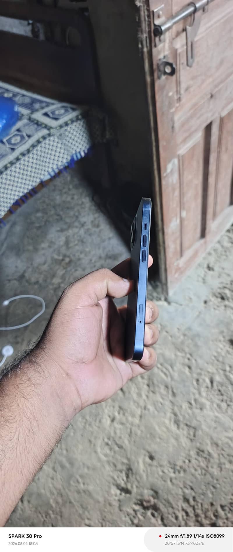 Apple iPhone 13 5