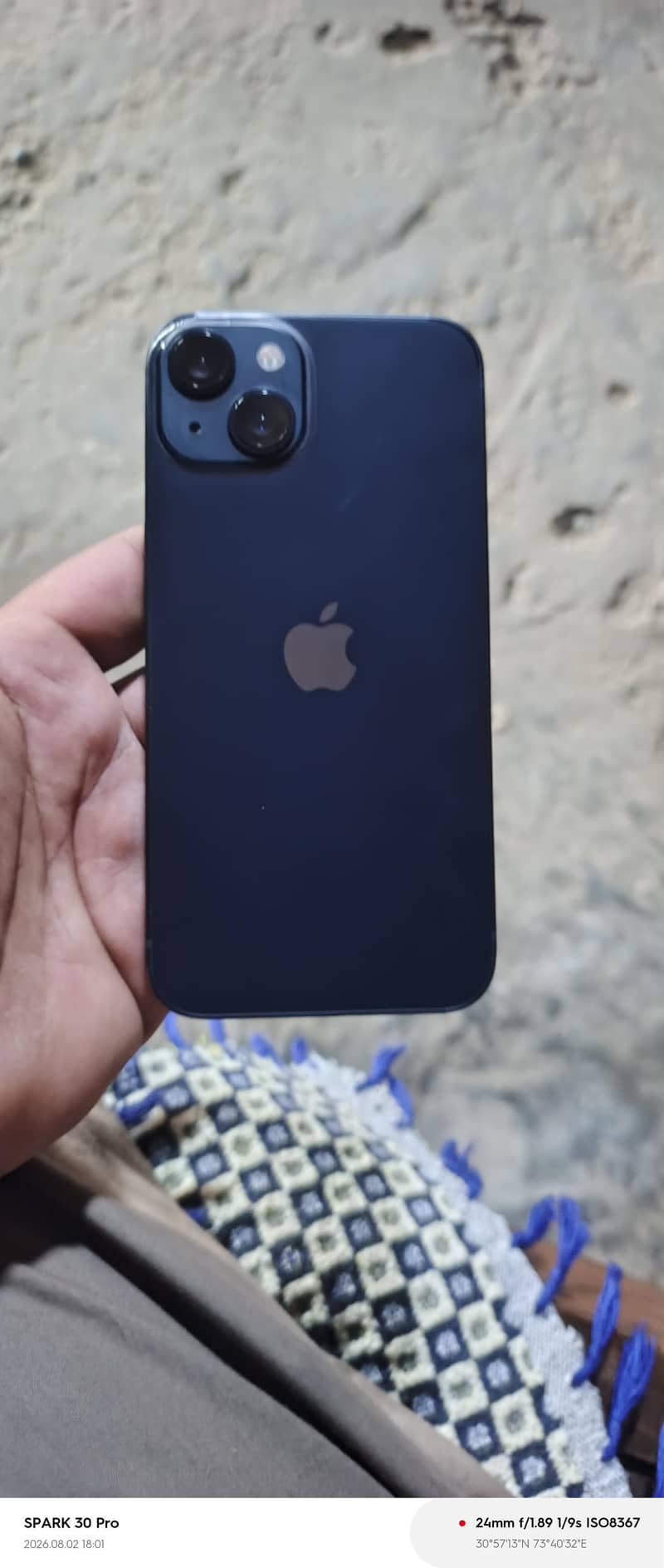Apple iPhone 13 8