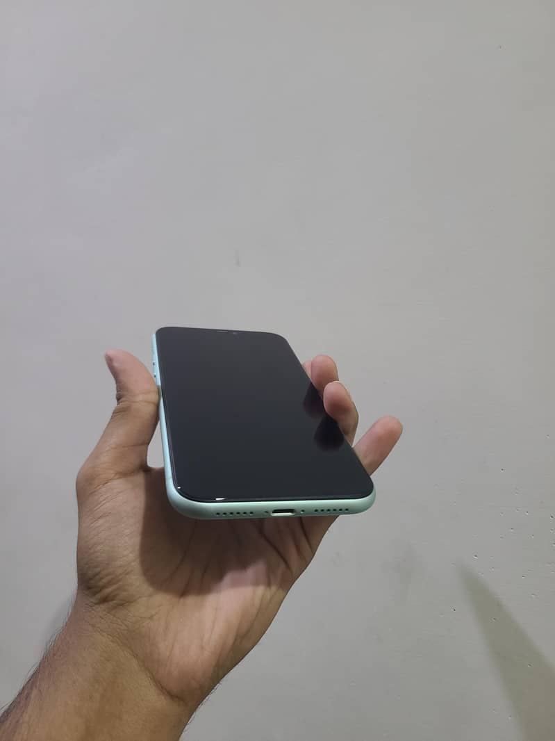Apple iPhone 11 2