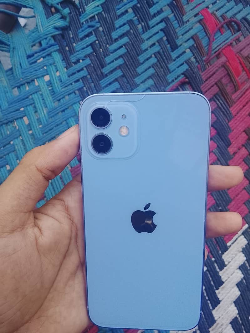 Apple iPhone 12 2