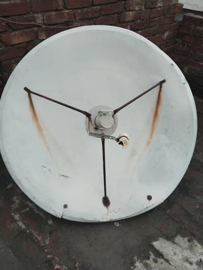 Dish antena and dvd device complete set