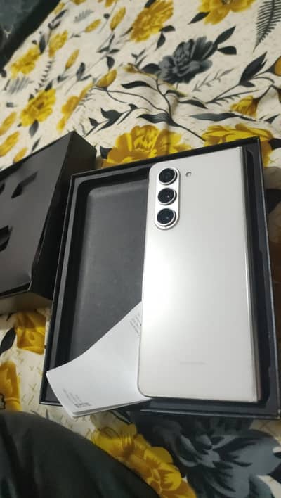samsung z fold 5 12/512 gb  non pta