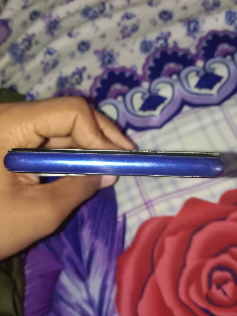 OPPO A3s 3