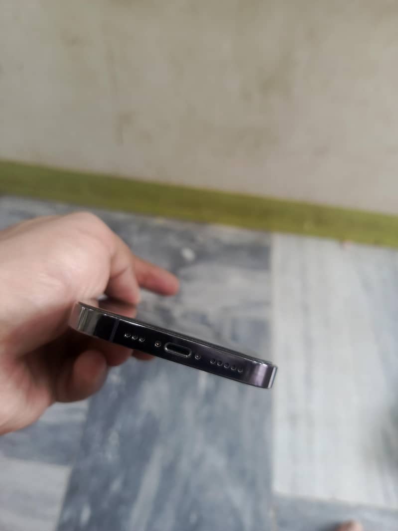 Iphone 14 pro 4