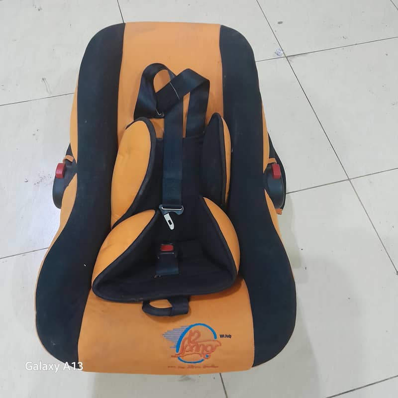 carry cot 1