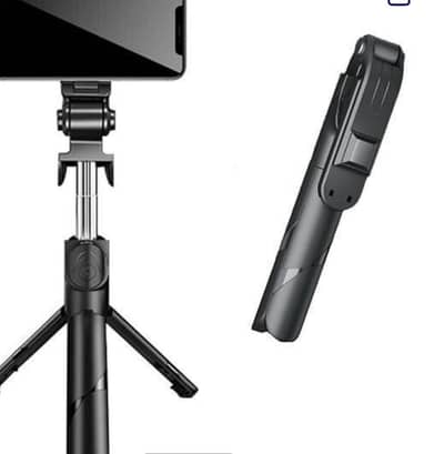 Selfie Stick With LED Light And Bluetooth Remote