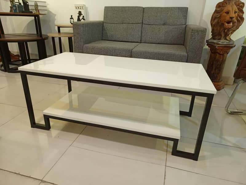Coffee & Center Table 5