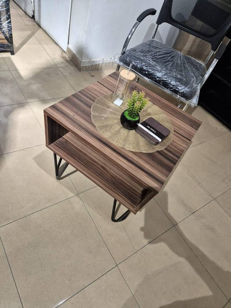 Coffee & Center Table 9