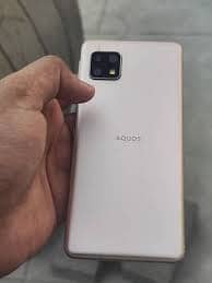 Sharp Aquos Sense 4 1