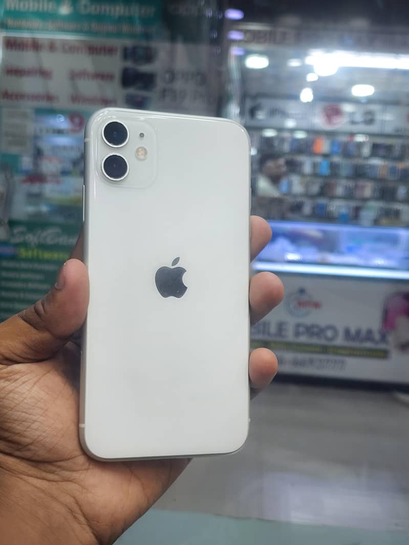Apple iPhone 11 0