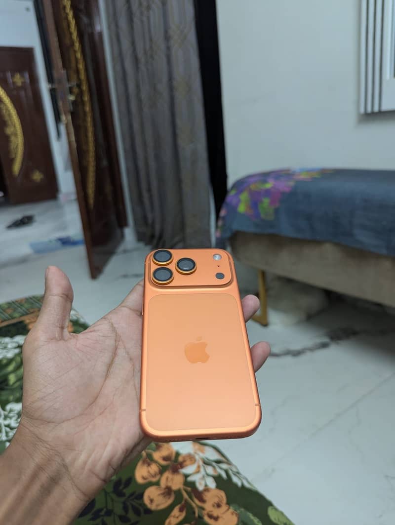 Apple iPhone 17 Pro 12