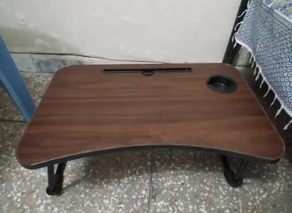 Adjustable laptop stand for office and home use - foldable