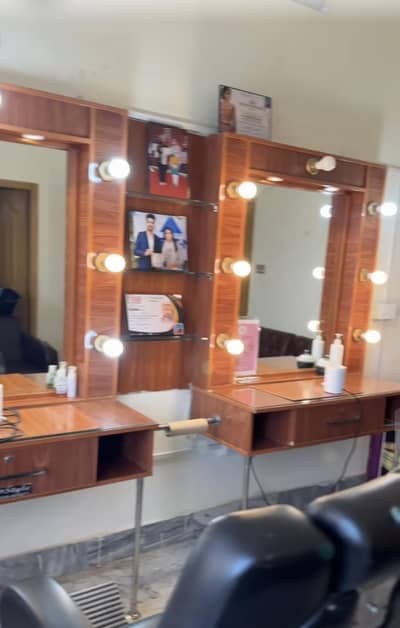 luxury & Astehtic salon furniture for sale