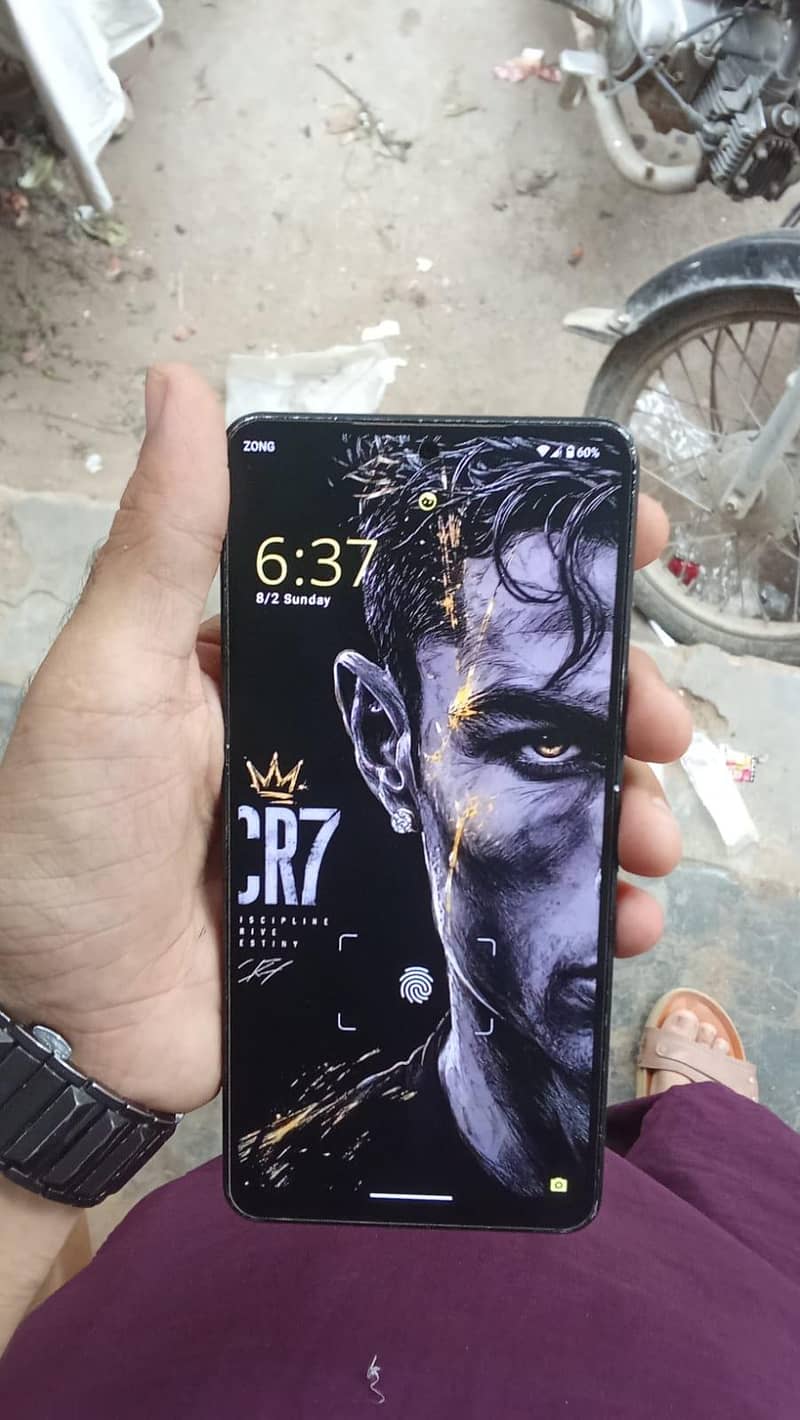 Sharp Aquos Crystal 6