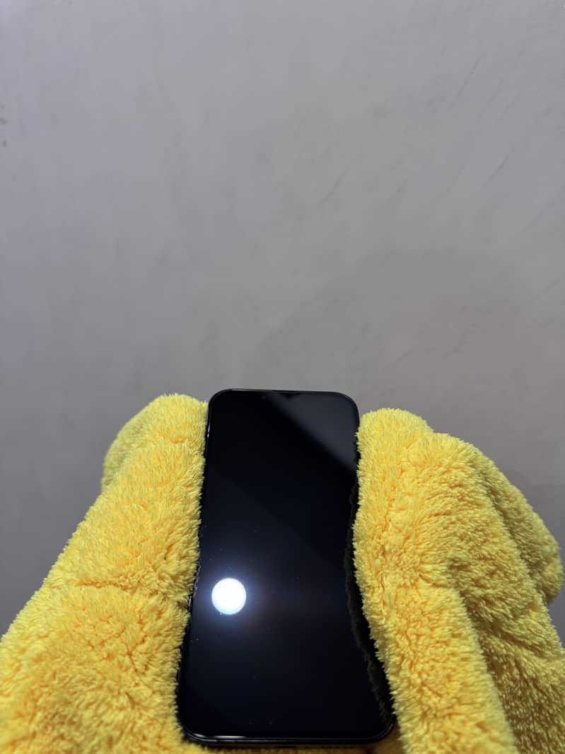 Apple iPhone 13 6