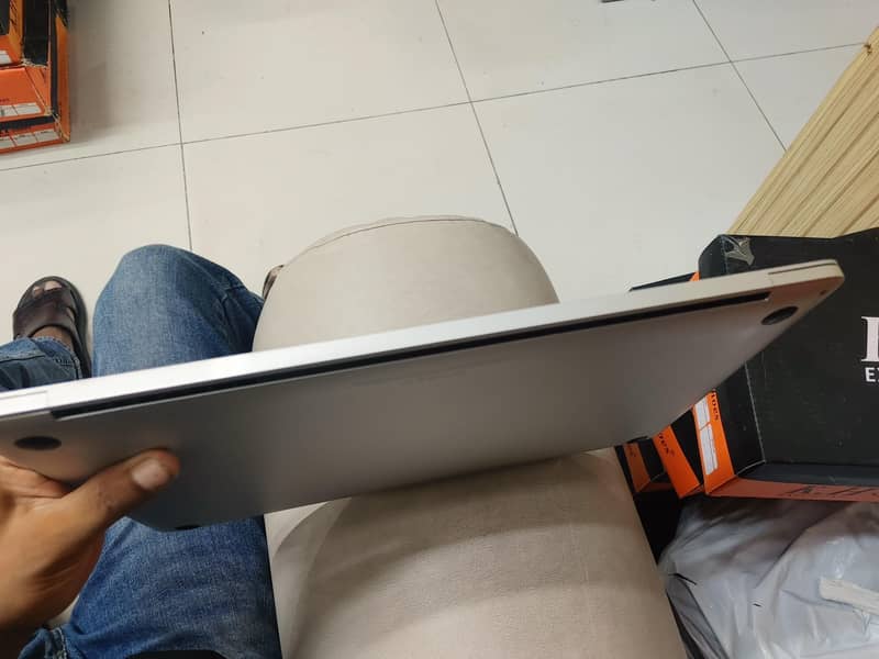 Apple 5