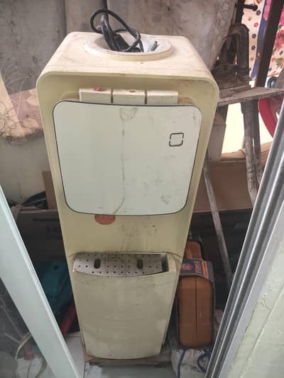 water dispancer in working conditions