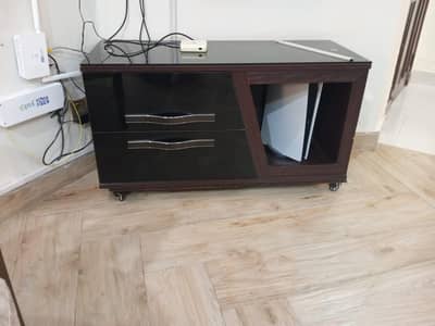 Tv rack