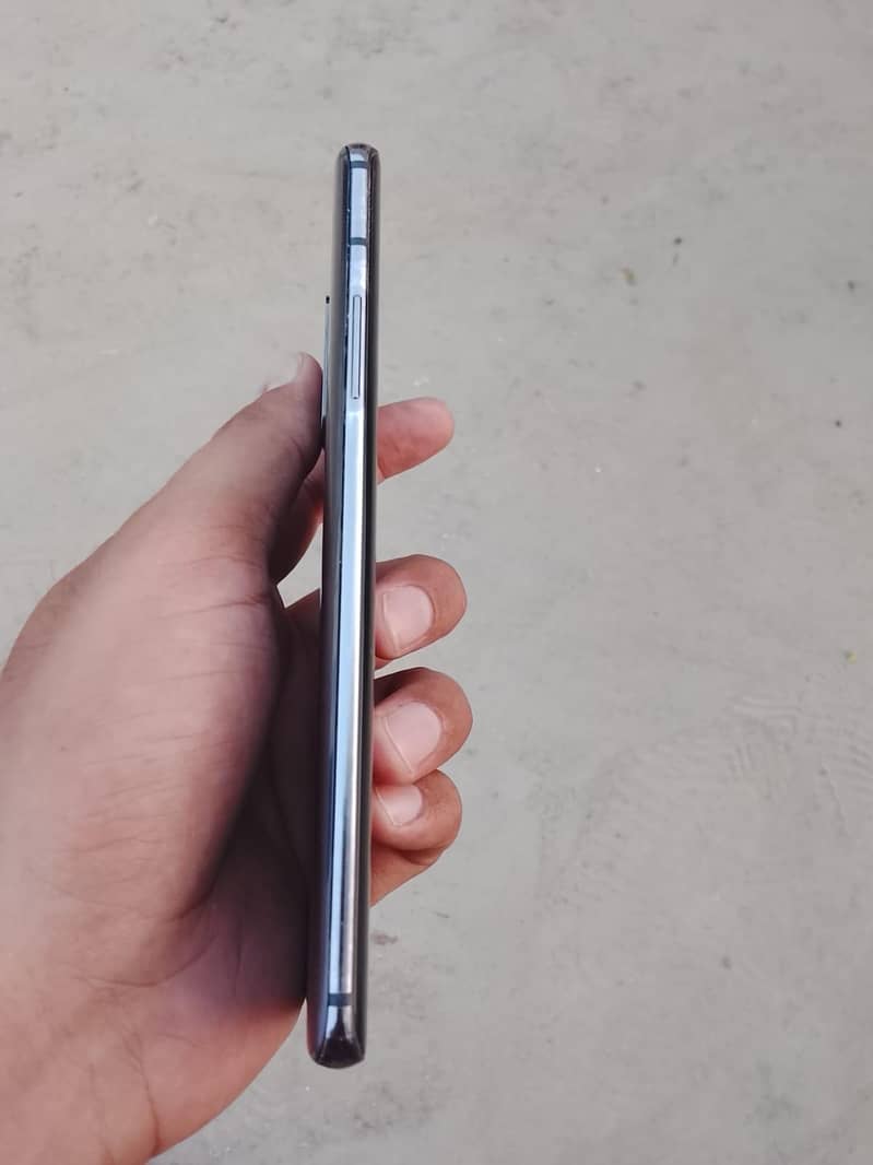 One Plus 7 Pro 1