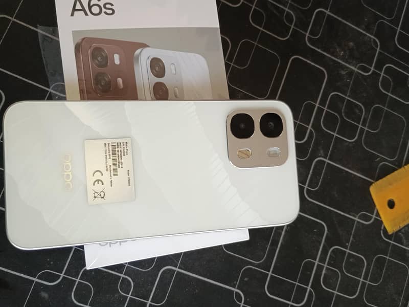 OPPO A6s 0