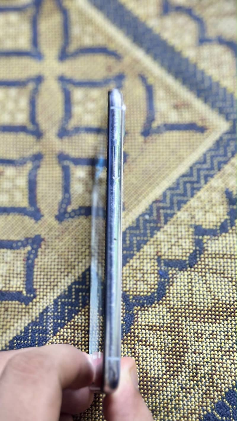 Apple iPhone X 2