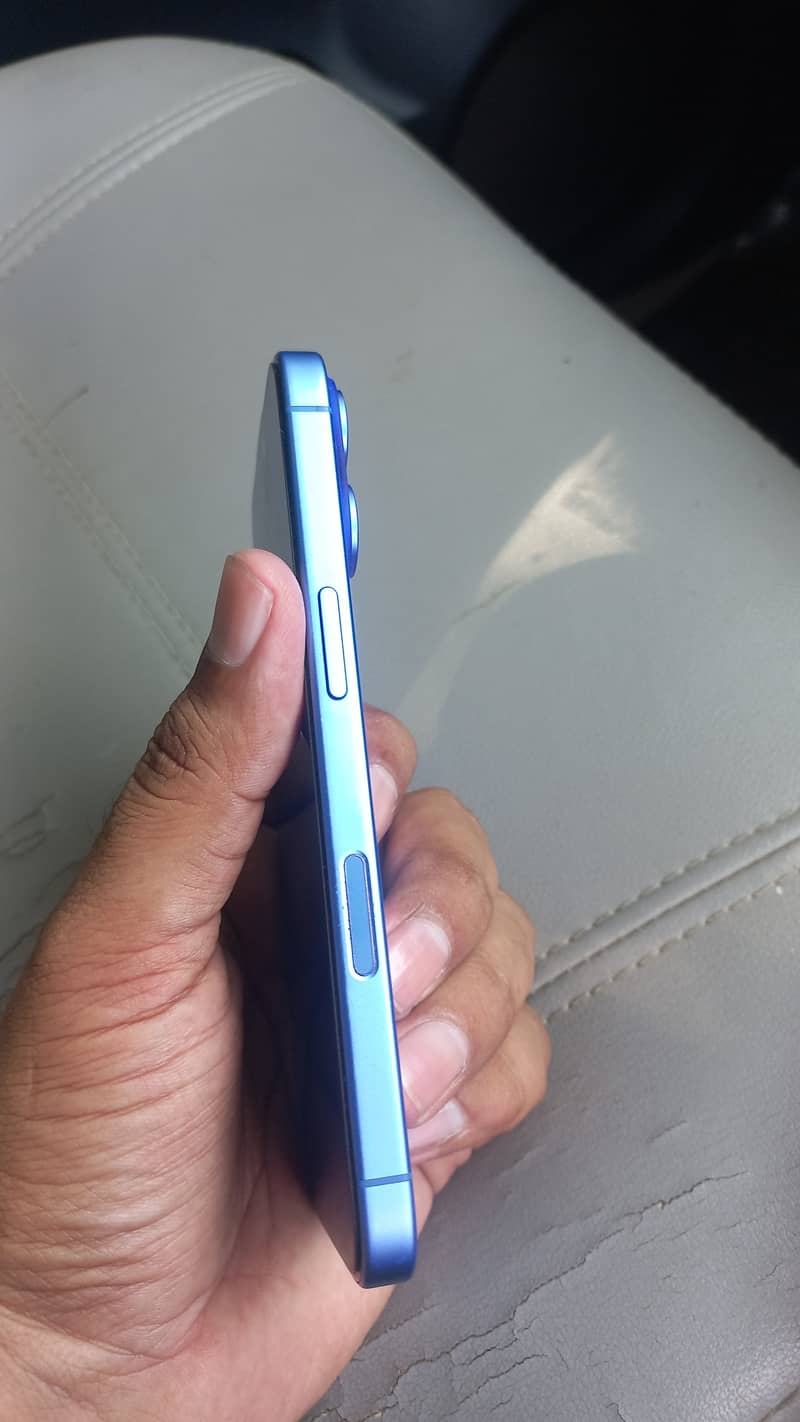 Apple iPhone 16 1