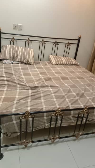 king size iron bed with mattress