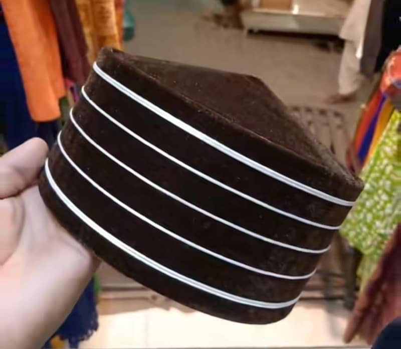 اعلیٰ معیار کی اسلامی کیپس دستیاب ہیں۔ 3