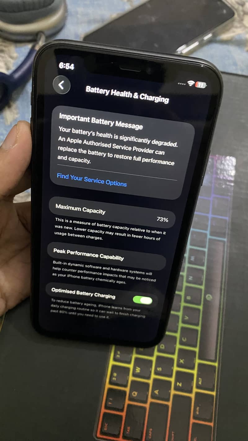 Apple iPhone 11 4