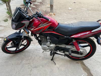 Hinda CB 125F